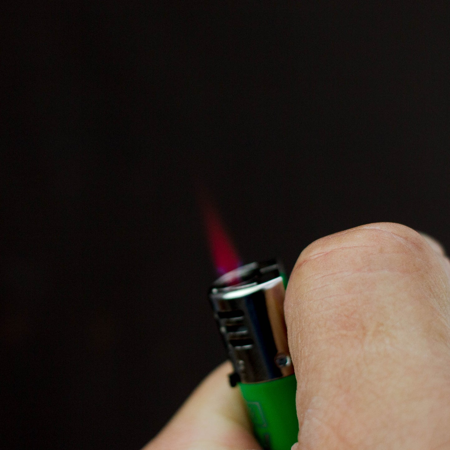 CLIPPER | Jet Flame Electronic Refillable Lighters – Solid Assorted Colours (Display of 48) Lighter ONE