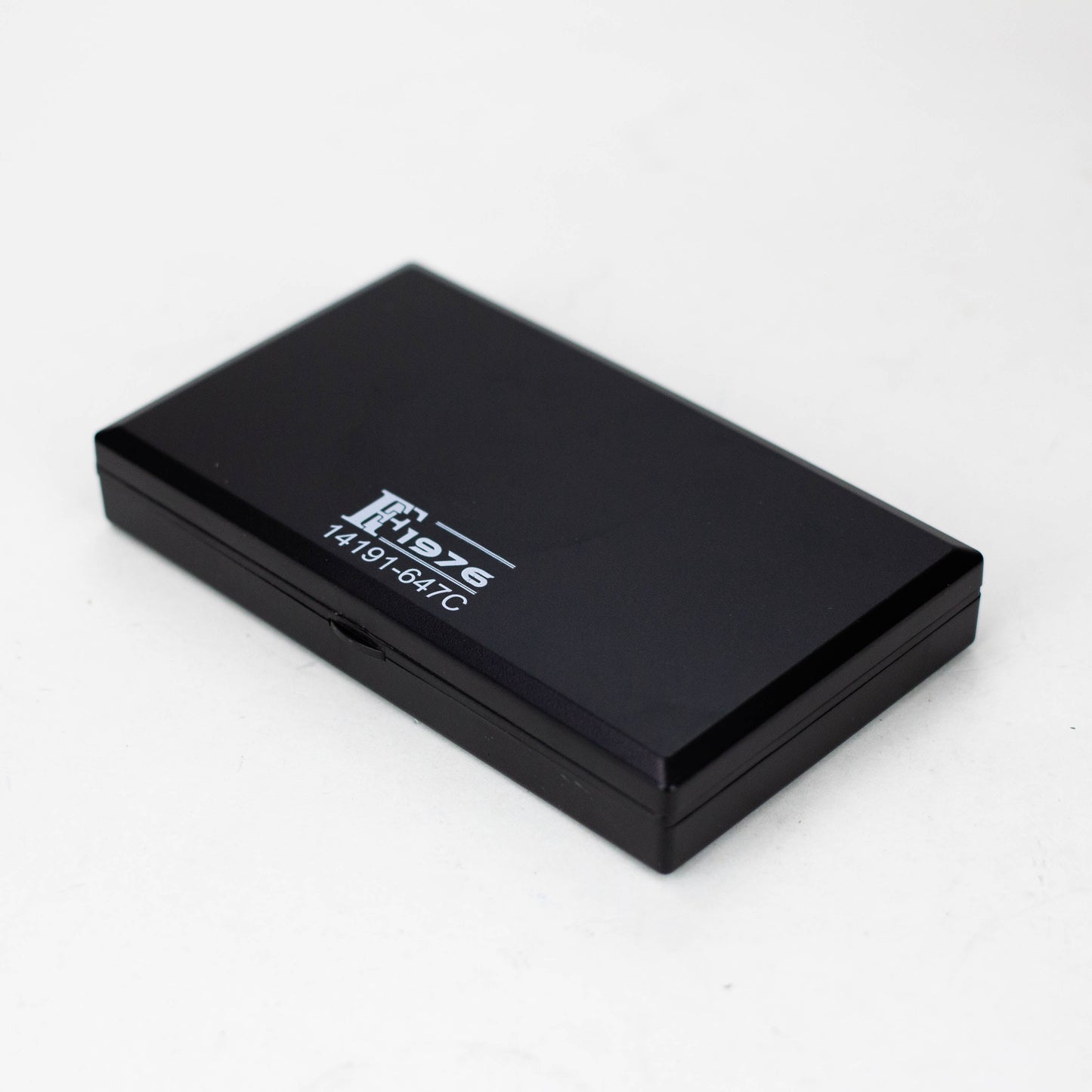 F1976 | Double Digit Accuracy Mini Scale 14191-647C Scale 777 Smoke