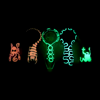 Spider Glow In The Dark Glass Smoking Spoon Hand Pipe Glass Pipe NIBO Distribution