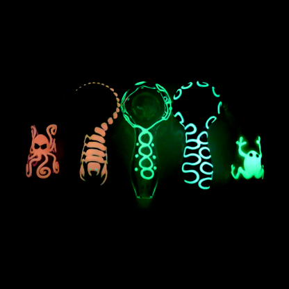 Spider Glow In The Dark Glass Smoking Spoon Hand Pipe Glass Pipe NIBO Distribution