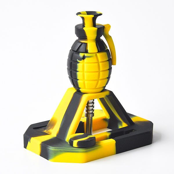 Grenade Silicone Nectar Collector Kit [AKNC] Nectar Collector Canadian Distributor Black/Yellow
