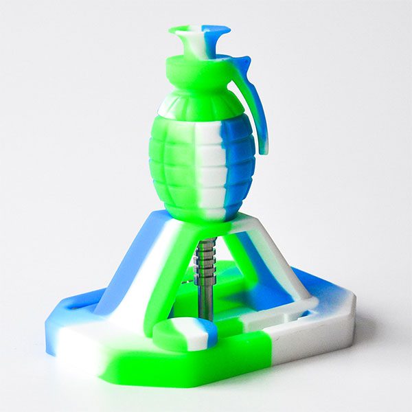 Grenade Silicone Nectar Collector Kit [AKNC] Nectar Collector Canadian Distributor Green/Blue