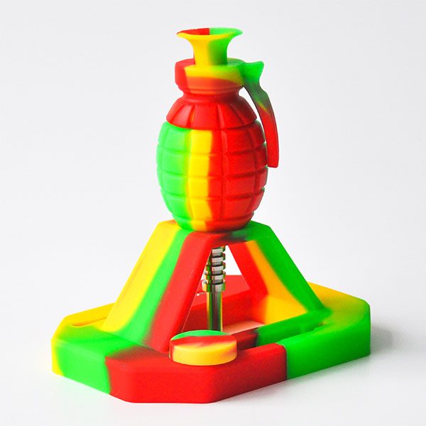 Grenade Silicone Nectar Collector Kit [AKNC] Nectar Collector Canadian Distributor Green/Red